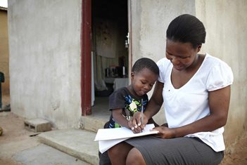 Dona una parola a SOS Villaggi dei Bambini - Il dizionario sull'adozione a distanza